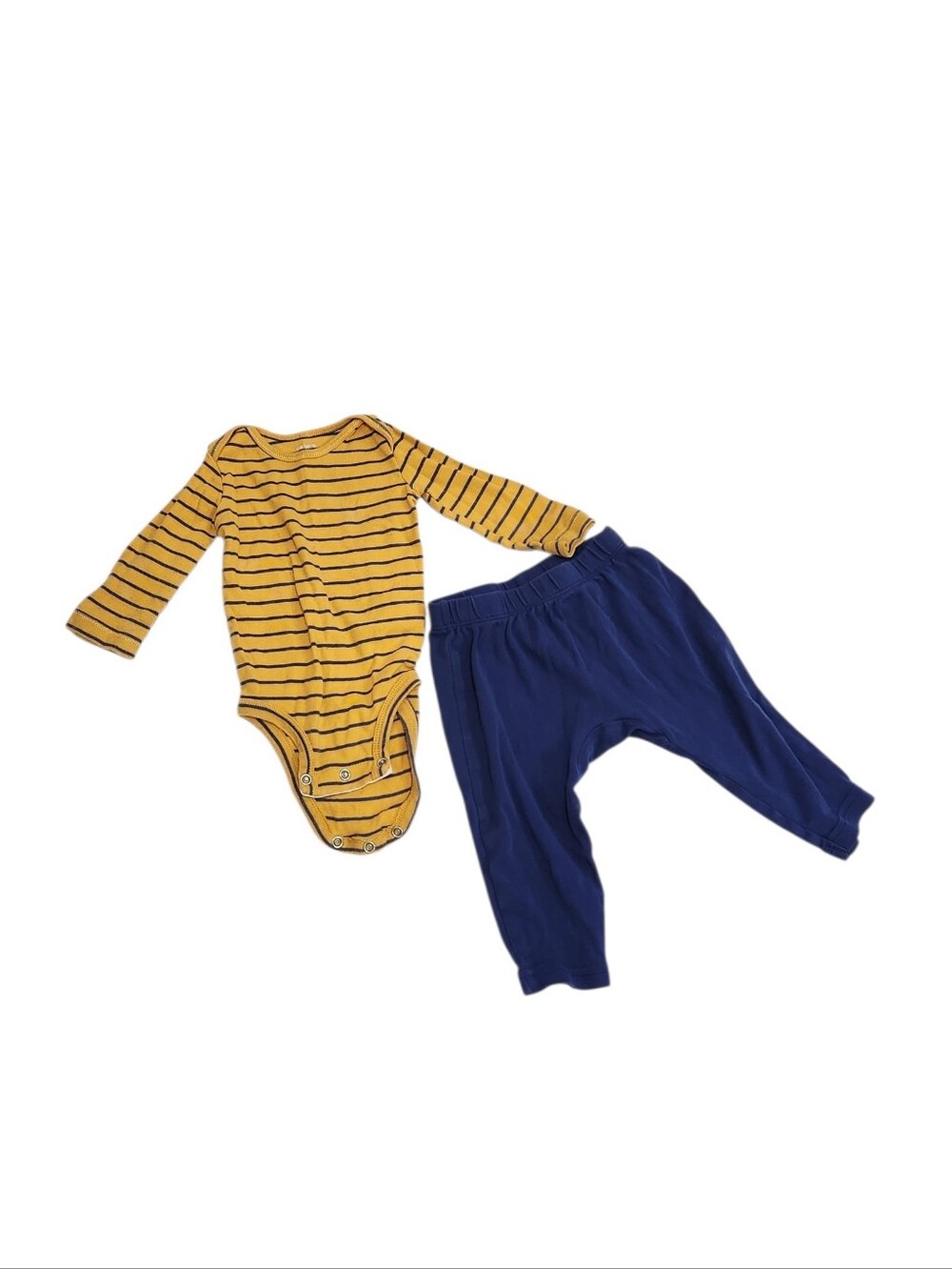 6 Month Carter's & Okie Dokie Baby Girl Outfit 2-Piece Top & Bottom Set